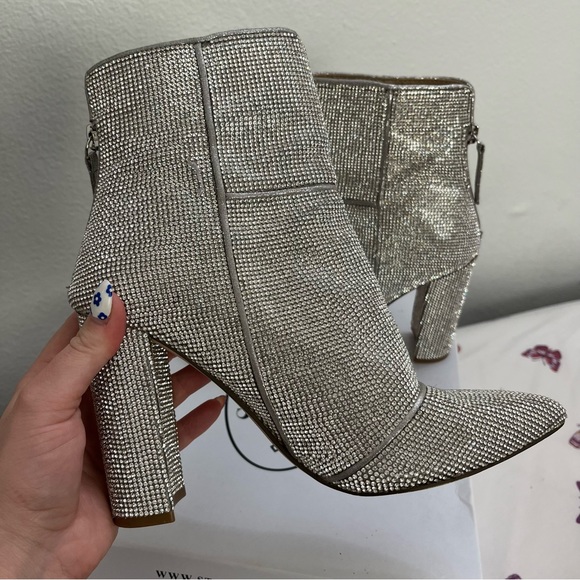 Steve Madden Trista - R Rhinestone Boots - Picture 11 of 17